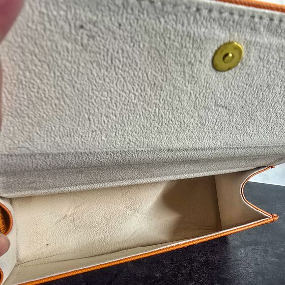 Tory Burch textured Saffiano Leather sunglass / eyeglass case - Picture 8 of 9